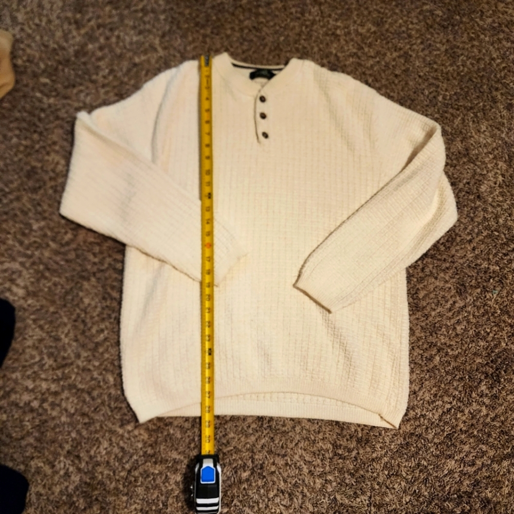 Bill Blass Studio Cable Knit Three Button